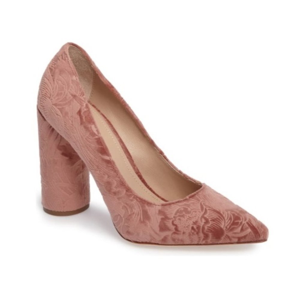 Pour La Victoire | ‘Cece’ Pointy Toe Pump NIB
